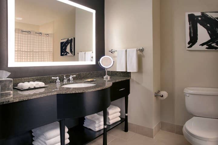 Room 35 of 80