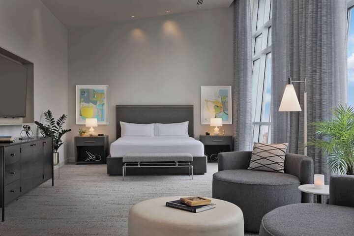 Room 21 of 80